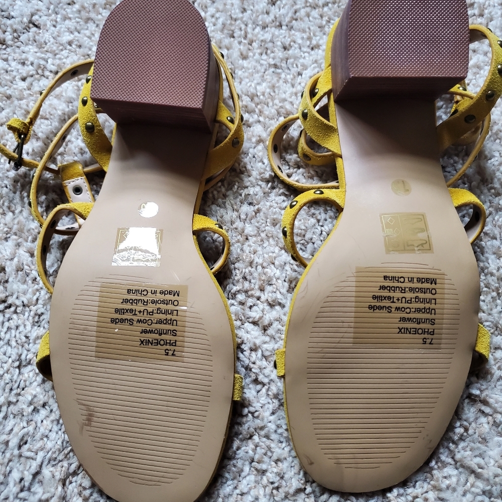 Shoes - Picture 3 of 3